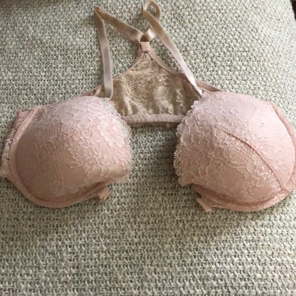 Victoria Secret Bra - Picture 2 of 4